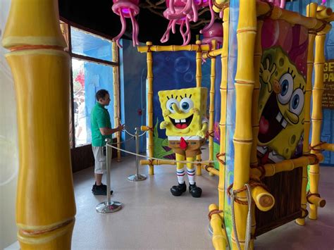 PHOTOS: Spongebob Squarepants Meet-and-Greet Moves Inside, Adds ...