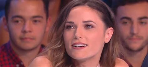 Capucine Anav Tr S Sexy Avec Son Bikini Noir Au Club Med Buzz F