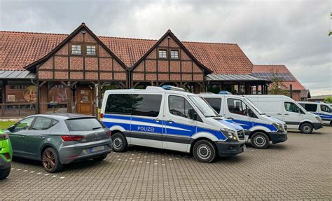 14 Durchsuchungen von Bückeburg bis Minden Polizei stellt Drogen