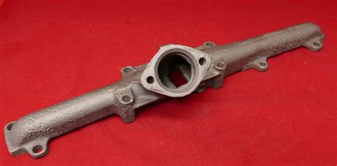 1966 1967 1968 1969 1970 1971 1972 1973 1974 1975 Early Ford Bronco Exhaust Manifold 170 200