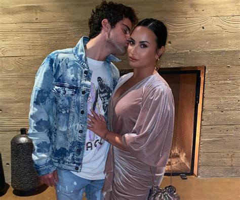 Demi Lovato’s Ex Fiancé Max Ehrich Asks Her Fans To ‘stop Bullying’ Him Goss Ie