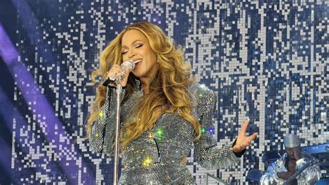 Beyoncé Dangerously in Love Live RENAISSANCE World Tour Edinburgh