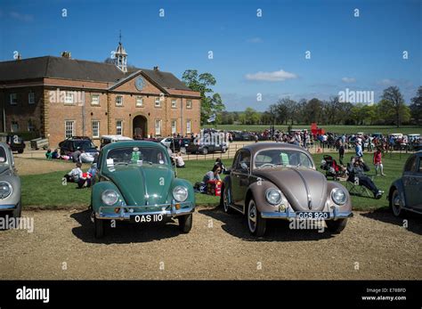 Classic Volkswagen Beetle Hi Res Stock Photography And Images Alamy