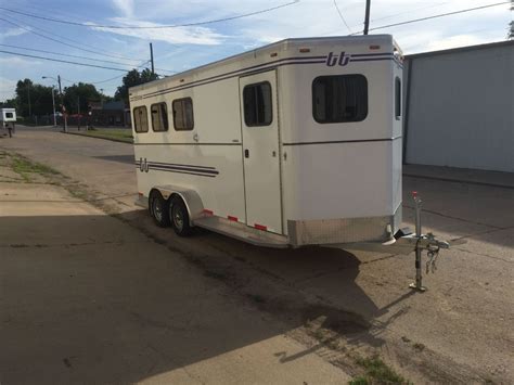 Turnbow Custom Horse Trailers Slant Load Oklahoma