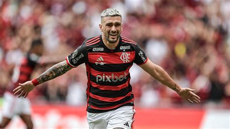 Arrascaeta Do Flamengo Passa Por Cirurgia No Joelho Direito