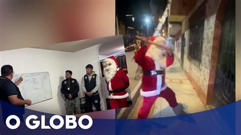 Esquadr O Policial Faz Opera O Antidrogas Fantasiado De Papai Noel No