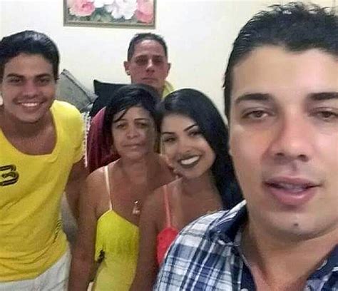 Irm O De Munik Do Bbb Detona Renan Os Ex Namorados Dela Eram Homens