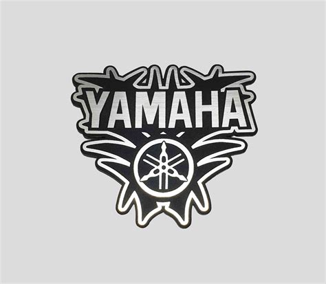 Yamaha Naklejka Emblemat X Mm Srebrna W Bydgoszcz Sklep