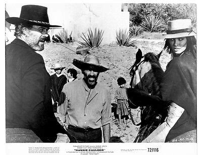 HANNIE CAULDER PHOTO RAQUEL WELCH CHRISTOPHER LEE ROBERT CULP Original