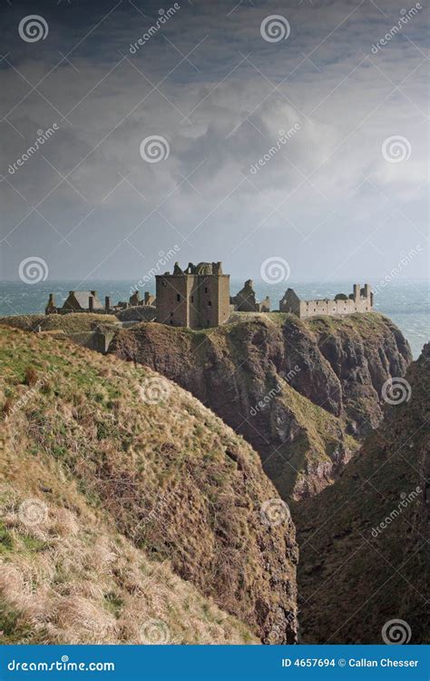 The Ruins of Dunnottar Castle, Scotland Stock Photo - Image of high ...