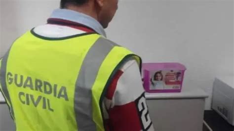 Detingut Un Home Per Estafar Una ONG Amb Vidrioles De Donacions Per A