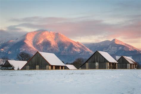 Regi O De Turiec Eslov Quia Imagem De Stock Imagem De Campo Celeiro