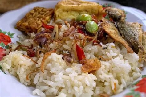 Resep Nasi Liwet Teri Tanpa Ribet Lezat Dan Praktis Cek Di Sini