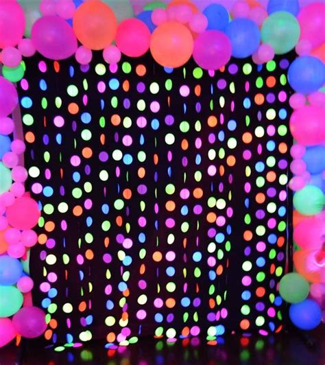 20 Epic Glow In The Dark Party Ideas Pretty My Party