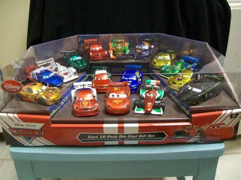 Disney Pixar Cars 16 Pack Die Cast T Set 1930066108