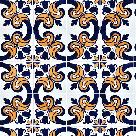 Papel de Parede Azulejo Português em Tons de Azul e Laranja