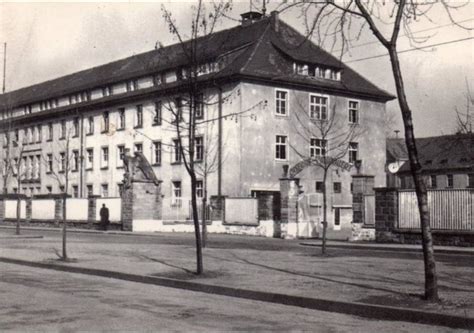 Cpsm Le Bade Wutenberg Rastatt La Caserne Carte Postale