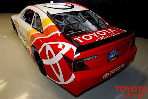 Auto Studio Toyota Dévoile Sa Racer Nascar Qui Prétend être Une Camry 2013