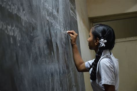 La Urgencia De Mantener El Impulso Hacia La Educación Universal RedacciÓn