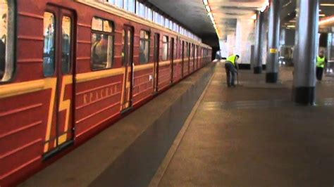 Именной поезд "красная стрела" на Воробьёвых горах - YouTube