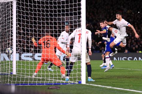 Abraham And Azpilicueta Goals Lift Chelsea Into Last Of Champions