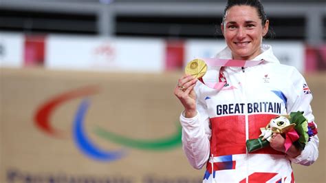 Dame Sarah Storey Wins First Paralympics Gb Gold In Tokyo After World