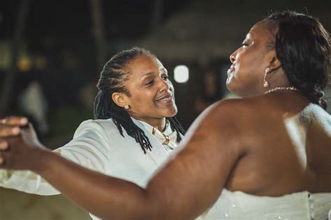 Destination Lesbian Wedding In Aruba