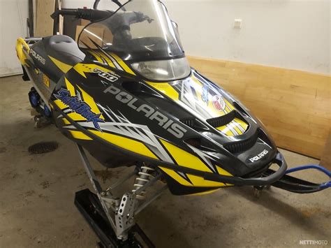 Polaris 700 SwitchBack 700 cm³ 2004 Tornio Moottorikelkka Nettimoto