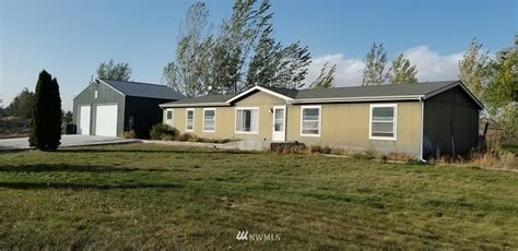 3786 N Frontage Rd E Moses Lake Wa 98837 Redfin