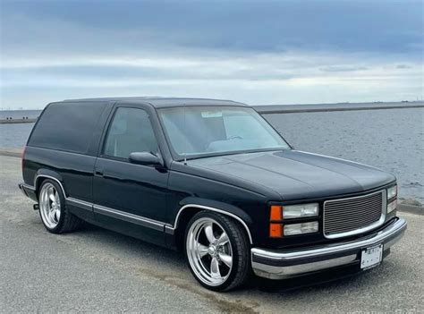 Pin On 2 Door Tahoe Classic Cars Trucks Chevy Custom Chevy Trucks