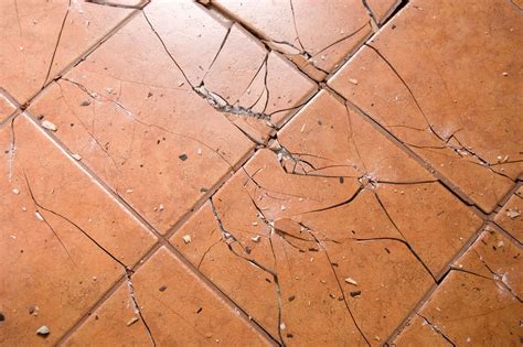 How To Repair Cracked Ceramic Tile 5 Simple Steps