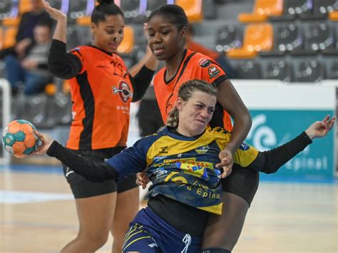 Handball Nationale 1 féminine Les filles dÉpinal Handball ont plié