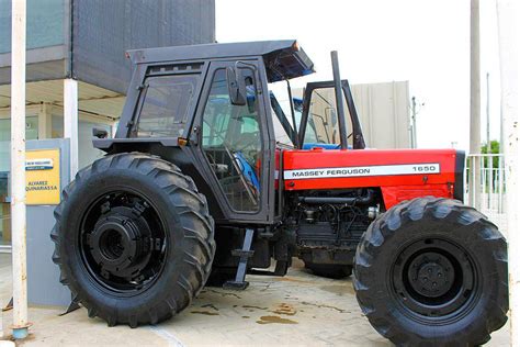 Tractor Massey Ferguson 1650 4x4 Año 1998 Agroads