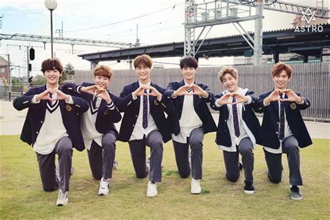 Kpop Asia Los Integrantes De Astro Son Nuestro Tipo Ideal De Instituto