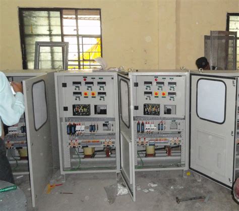 Three Phase 415 V MCC Control Panel Upto 6300 Amps At Rs 10000 In Navi