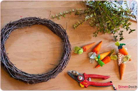 Osterdeko T Rkranz Mit Karotten Binenstich