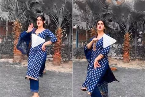 Viral Video Haryanvi Singer Pranjal Dahiya Dances On Road To Her New