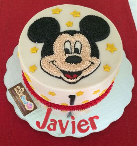 Mickey Mouse Head Shape Cake - miangelitominouattias