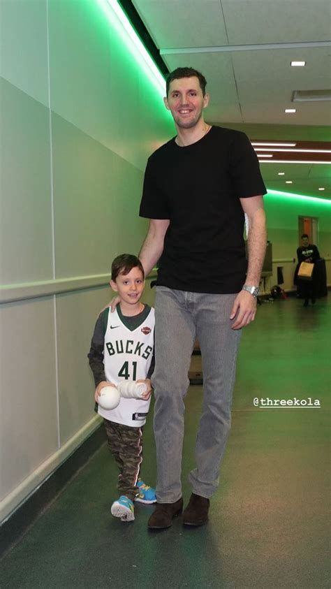 Nikola Mirotic | Nba teams, Milwaukee bucks, Sporty