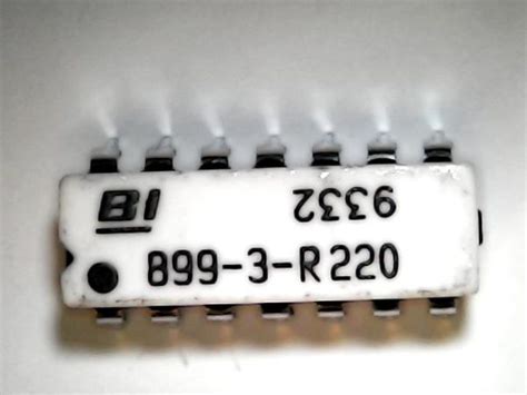 899 3 R220 Resistor Networks Arrays 220 Ohm 2 14 Pin Isolated