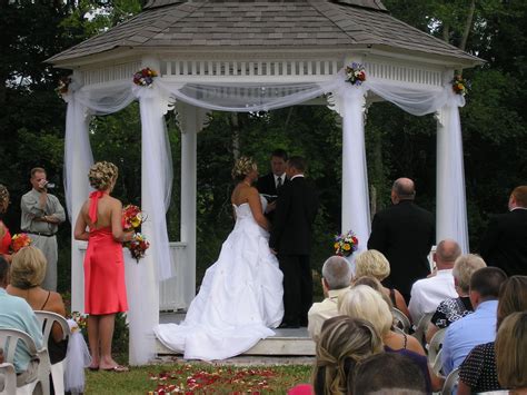 Gazebo Wedding Decor Ideas - abc wedding