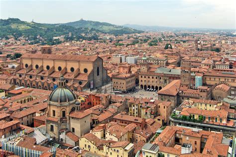 University of Bologna and its historical places | Travel Emilia Romagna