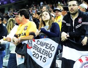 S Rie A Corinthians Cola No Fla Mas Segue Em Segundo Na M Dia De