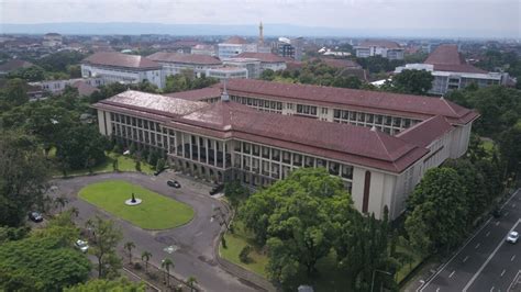 UGM Terima 3 805 Calon Mahasiswa Jalur CBT UM Universitas Gadjah Mada