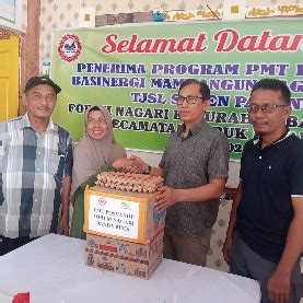 PT Semen Padang Salurkan PMT