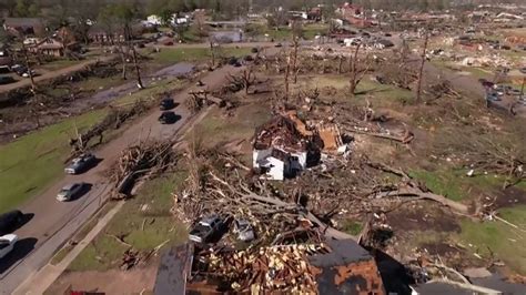 EE UU Tornado Deja 26 Muertos En Misispi Y Alabama Unicanal