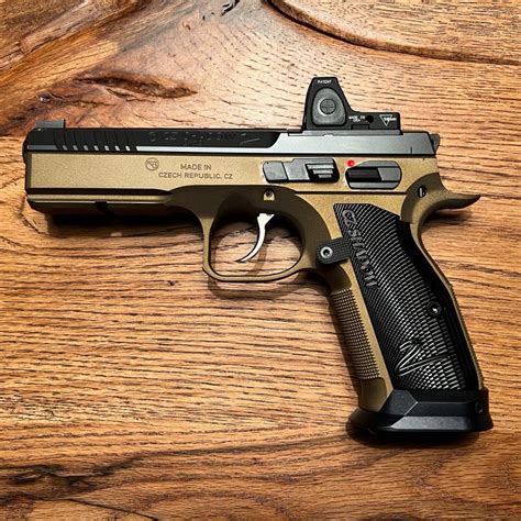 CZ SHADOW 2 OR BRONZE OPTIQUE EN OPTION Armurerie WYN Sàrl Suisse