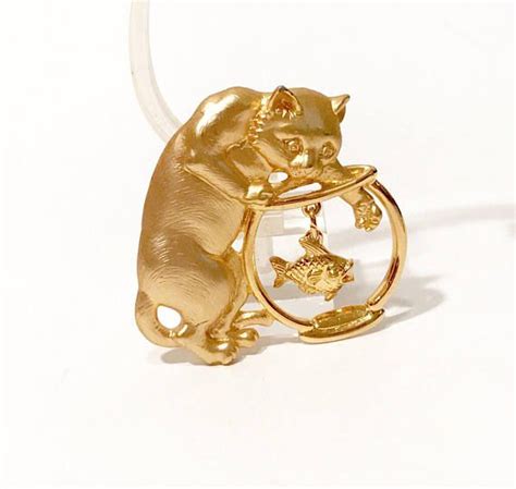 Jj Cat Brooch Pin Dangling Fish In Bowl Gold Plated Cat Etsy Cat