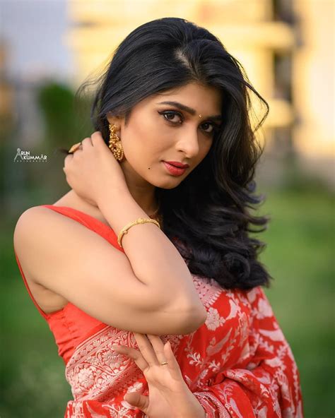 Aditi Prabhudeva Hot Photos In Ethnic Saree Hdactress