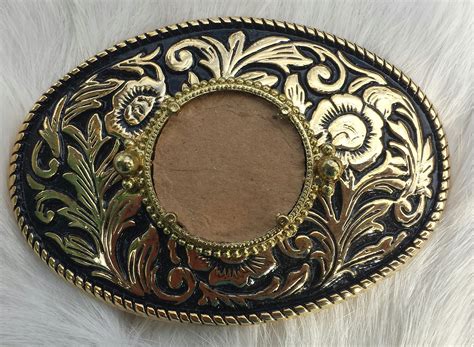 Investors debate the buckle inc stock performance this quarter 6